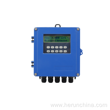 Wall mounted ultrasonic flowmeter